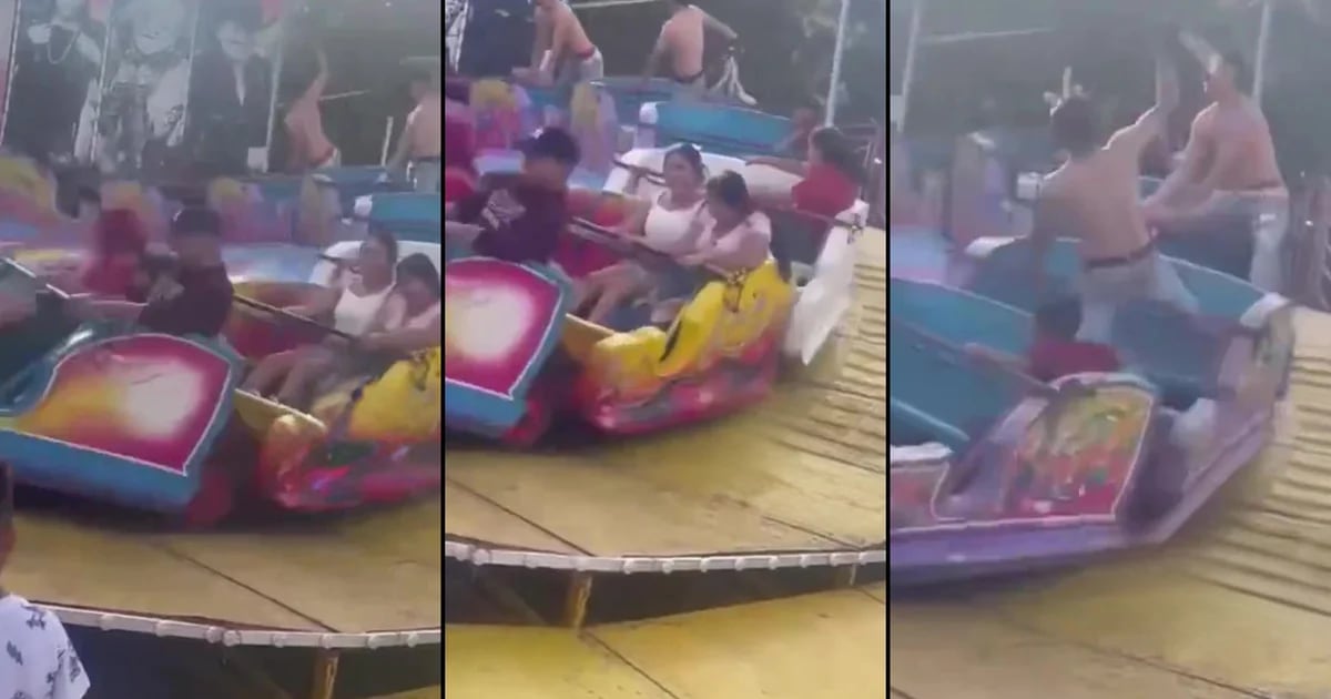 华雷斯城恐怖事件:年轻人从机械游乐设施中飞出,落地后死亡视频