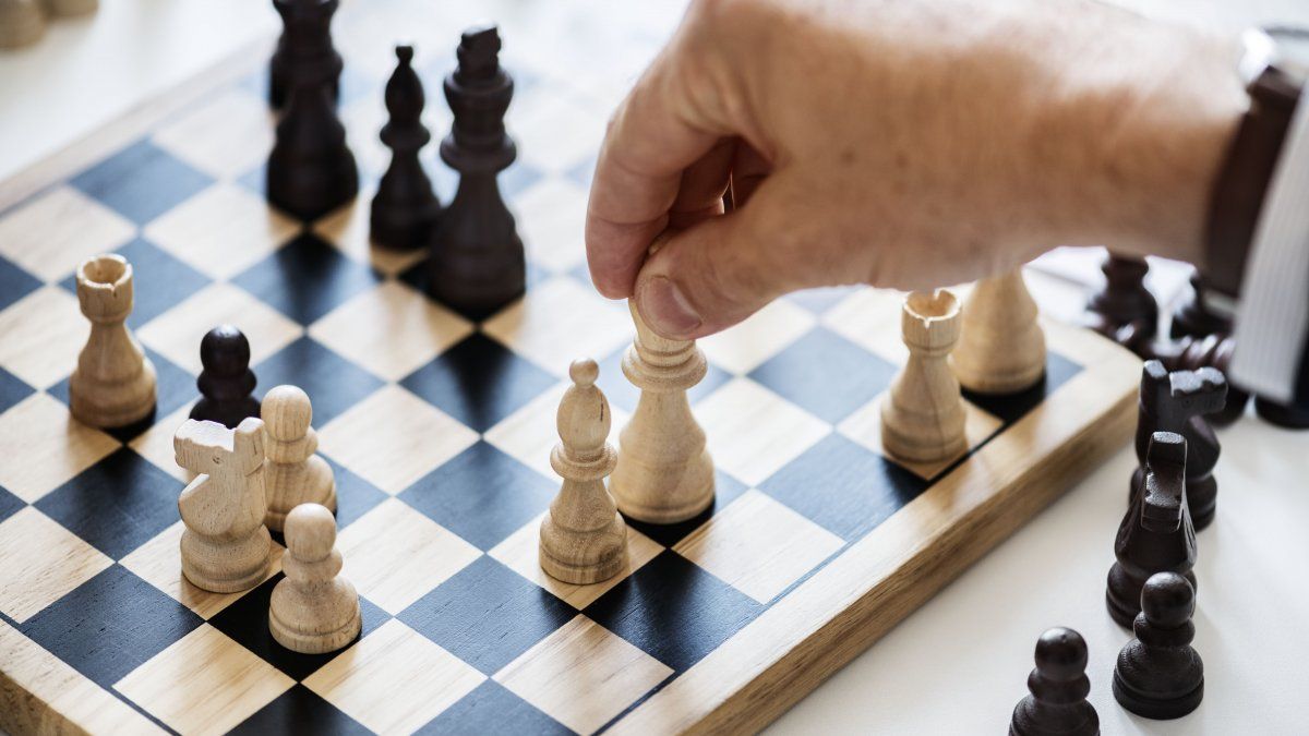 马格努斯·卡尔森推动的自由式革命——国际象棋960是什么?