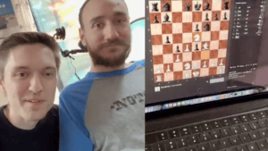 大脑中的 Neuralink 芯片让截瘫患者能够用思想下棋