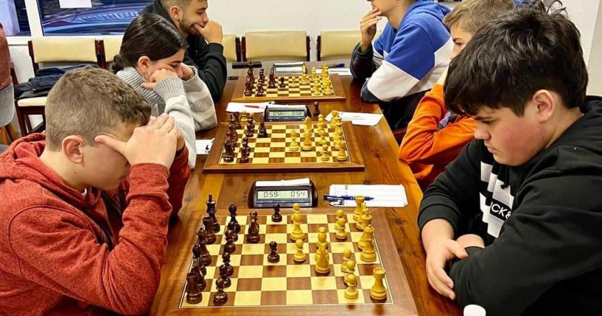 琼·莫尔（Joan Moll）新任梅诺卡岛青少年冠军