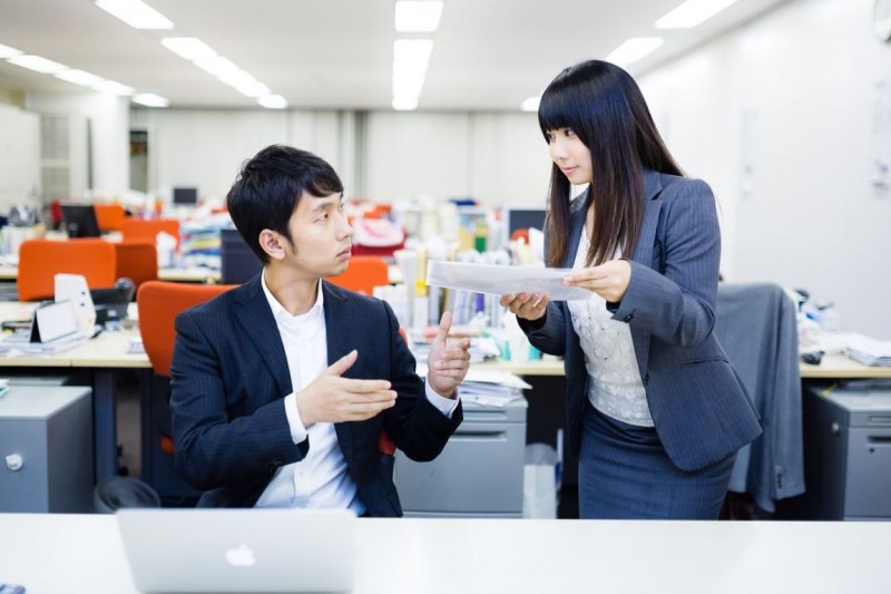 从办公室座位秒知道同事是I型,还是E型?辨别对方的MBTI,让工作相处更轻松-风传媒
