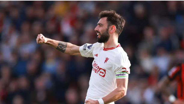 4月14日上午体育新闻:曼联被伯恩茅斯逼平——图2。 Bruno Fernandes lập cú đúp giúp Manchester United giành 1 điểm quý giá - Ảnh: GETTY IMAGES