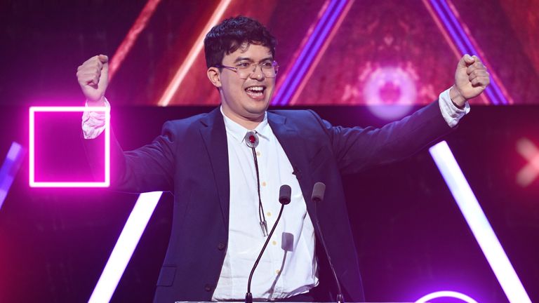 Phil Wang 主持 2024 年 BAFTA 游戏奖颁奖典礼。图片来源:BAFTA