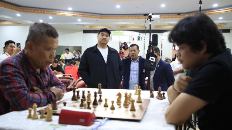 迪托对佩尔卡西承办 2025 年斋月杯快棋锦标赛表示赞赏