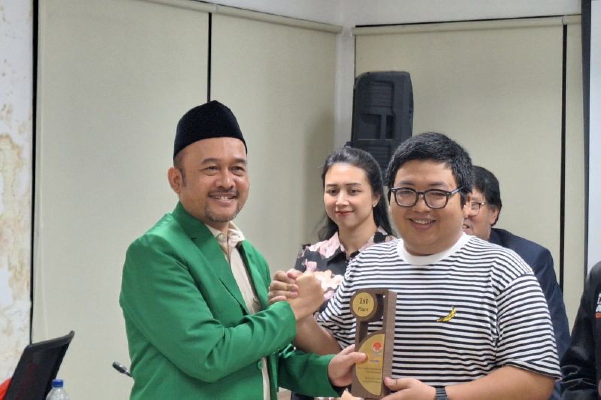 Ibn Chaldun 国际象棋联合会等级分锦标赛冠军获大学奖学金